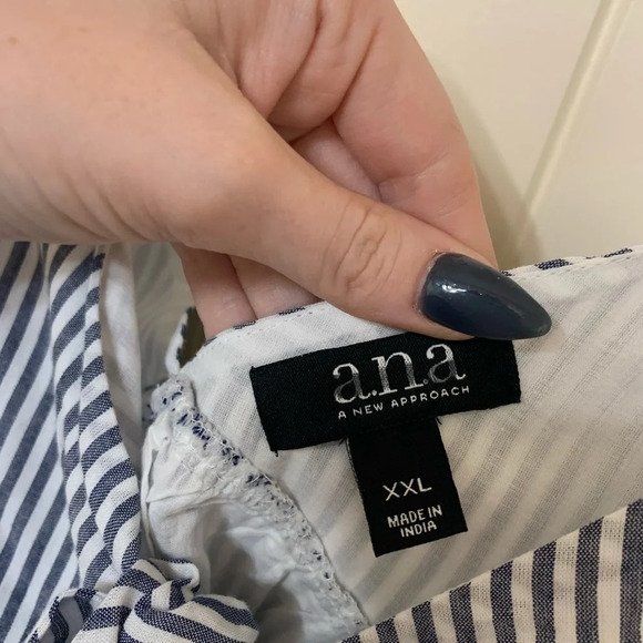 NWT a.n.a Striped Blouse - Picture 5 of 6